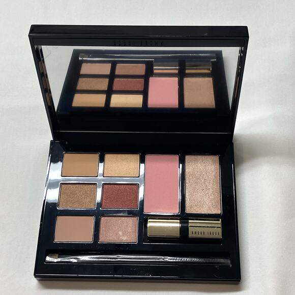 Bobbi Brown Destination Beauty Eye Cheek & Lip Palette Seoul Edition 2019 - Picture 5 of 5